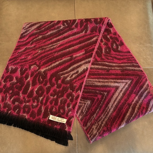 Vintage English Cashmere Hot Pink Animal Print Fringed Scarf 74”L x 12”W - Picture 7 of 9